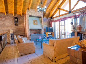 SE VENDE CASA EN DORREGO APTA CREDITO HIPOTECARIO