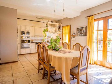 SE VENDE CASA EN DORREGO APTA CREDITO HIPOTECARIO
