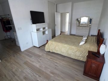 FLORIDA OESTE CASA VENTA 5 AMB COCHERA Y PILETA