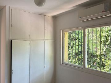VTA CASA EN CHACARITA 5 AMB ESCRIT + PATIO