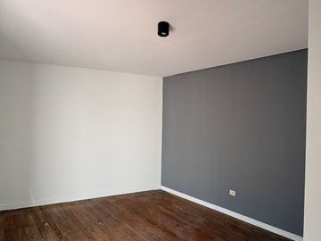 VTA CASA EN CHACARITA 5 AMB ESCRIT + PATIO