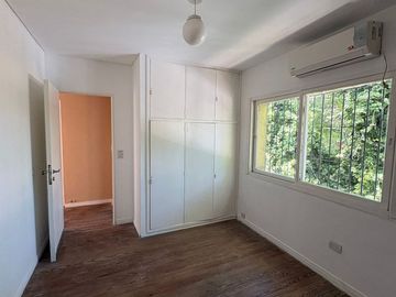 VTA CASA EN CHACARITA 5 AMB ESCRIT + PATIO