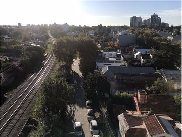 OFICINA EN VICENTE LOPEZ CON COCHERA