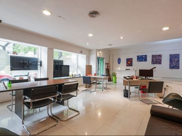 VENTA LOCAL COMERCIAL COLEGIALES SOBRE AVENIDA