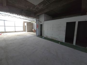 ALQUILER COMERCIAL A 50 METROS LA SALLE FLORIDA