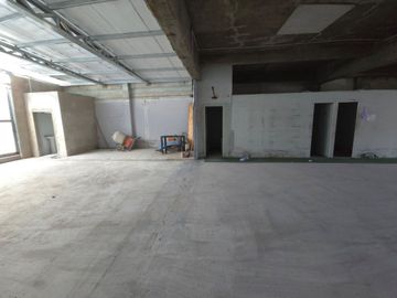 ALQUILER COMERCIAL A 50 METROS LA SALLE FLORIDA