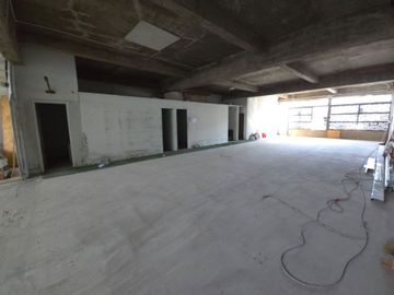 ALQUILER COMERCIAL A 50 METROS LA SALLE FLORIDA