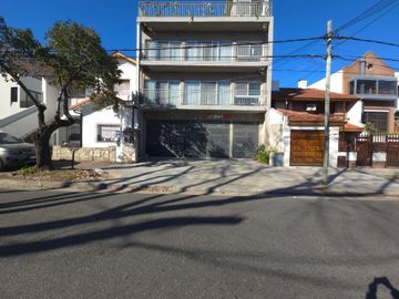 ALQUILER COMERCIAL A 50 METROS LA SALLE FLORIDA