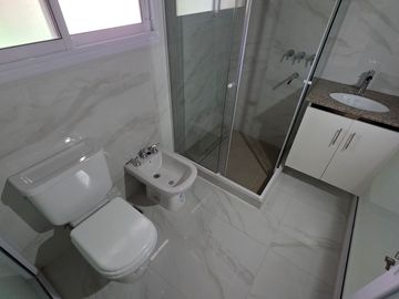 VENTA PH TIPO LOFT LA LUCILA 2 O 3 AMBIENTES