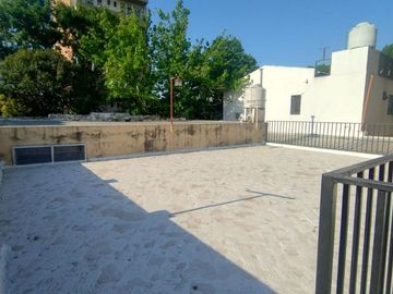VENTA CASA 3 DORMITORIOS JARDIN Y PILETA COCHERA