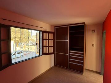 VENTA CASA 4 DORMITORIOS ALTA CORDOBA