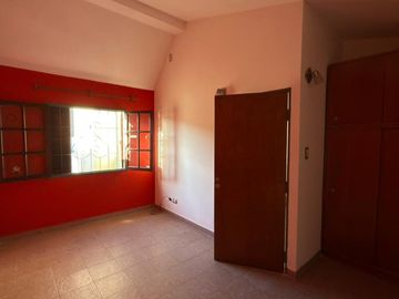 VENTA CASA 4 DORMITORIOS ALTA CORDOBA