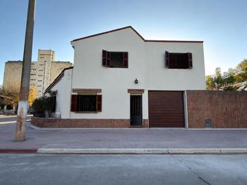 VENTA CASA 4 DORMITORIOS ALTA CORDOBA