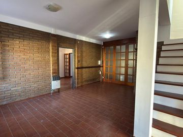 VENTA CASA 4 DORMITORIOS ALTA CORDOBA