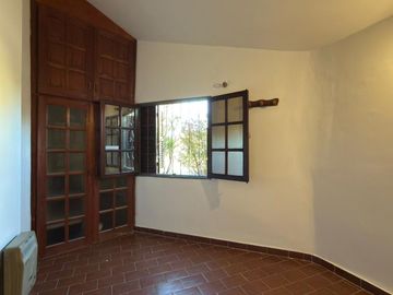 VENTA CASA 4 DORMITORIOS ALTA CORDOBA