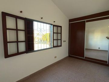 VENTA CASA 4 DORMITORIOS ALTA CORDOBA