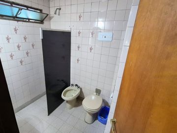 VENTA CASA 3 DORMIS MÁS ESCRITORIO CARLOS PAZ