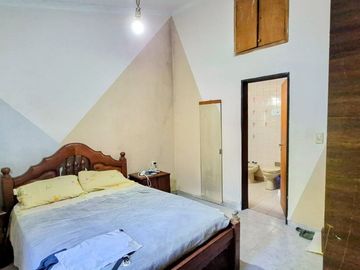 VENTA CASA 3 DORMIS MÁS ESCRITORIO CARLOS PAZ
