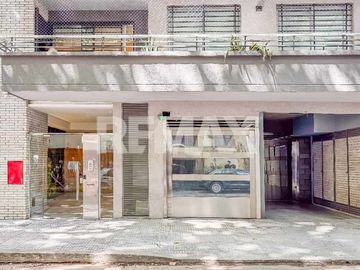 Departamento 4 amb en venta en Flores coch pileta