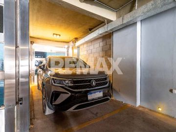 Departamento 4 amb en venta en Flores coch pileta