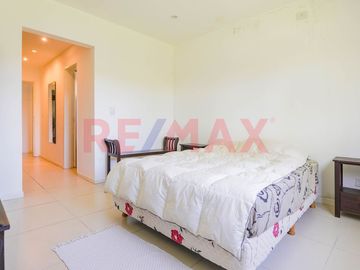 Casa Venta  4 amb  Santa Guadalupe Pilar del Este
