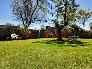 Casa Venta  4 amb  Santa Guadalupe Pilar del Este