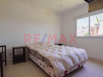 Casa Venta  4 amb  Santa Guadalupe Pilar del Este
