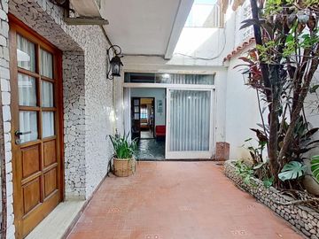 VENTA CASA 4 AMB COCHERA TERRAZA QUINCHO PARRILLA