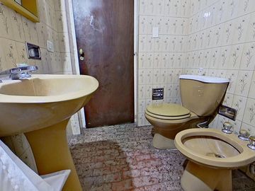 VENTA CASA 4 AMB COCHERA TERRAZA QUINCHO PARRILLA