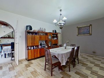 VENTA CASA 4 AMB COCHERA TERRAZA QUINCHO PARRILLA