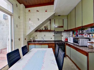 VENTA CASA 4 AMB COCHERA TERRAZA QUINCHO PARRILLA