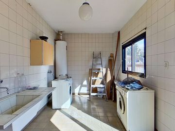 VENTA CASA 4 AMB COCHERA TERRAZA QUINCHO PARRILLA