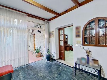 VENTA CASA 4 AMB COCHERA TERRAZA QUINCHO PARRILLA