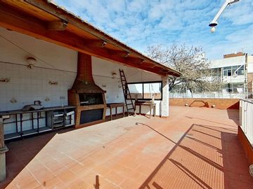 VENTA CASA 4 AMB COCHERA TERRAZA QUINCHO PARRILLA