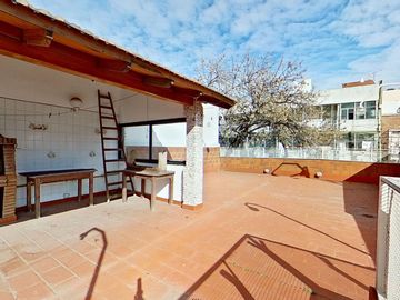 VENTA CASA 4 AMB COCHERA TERRAZA QUINCHO PARRILLA