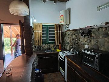 VENTA CASA 2 DORMITORIOS CALLE ROMA CARLOS PAZ