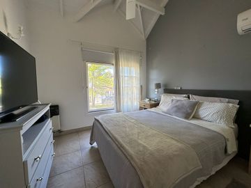 VENTA CASA 4 AMB LAS PRADERAS DE LUJAN APTO CRED