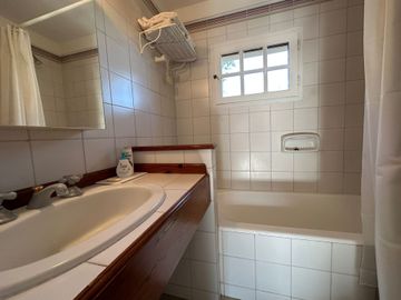 VENTA CASA 4 AMB LAS PRADERAS DE LUJAN APTO CRED
