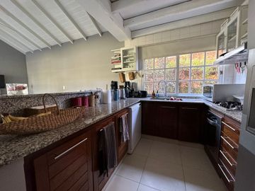 VENTA CASA 4 AMB LAS PRADERAS DE LUJAN APTO CRED