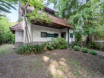 CASA DE 7 AMBIENTES EN VENTA EN TIGRE CENTRO