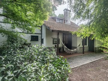 CASA DE 7 AMBIENTES EN VENTA EN TIGRE CENTRO