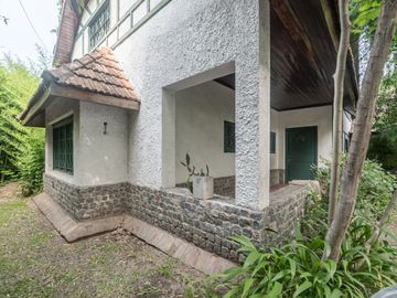 CASA DE 7 AMBIENTES EN VENTA EN TIGRE CENTRO