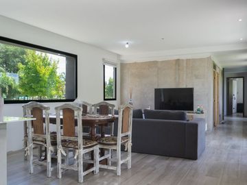 CASA EN VENTA 5 AMBIENTES EN FINCAS DEL ALBA