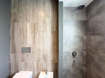 CASA EN VENTA 5 AMBIENTES EN FINCAS DEL ALBA