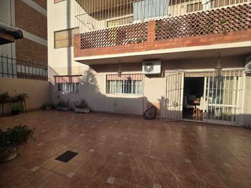 V.DELPARQUE VENTA DEPTO 4 AMB C/ COCH/2 PATIOS/BAU