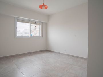 ALQUILER DEPTO 3 AMB. BALCON  ZONA FLORES