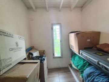VENTA CASA 5 AMBIENTES C/COCHERA ITUZAINGO NORTE