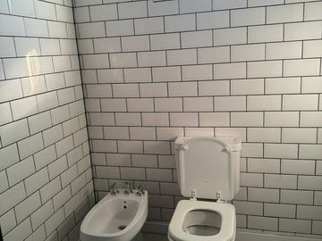 CASA EN VENTA 4 AMBIENTES BAJAS EXPENSAS