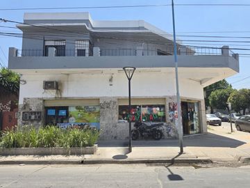 VENTA CASA LOCAL PASO DEL REY 3 AMBIENTES  CREDITO