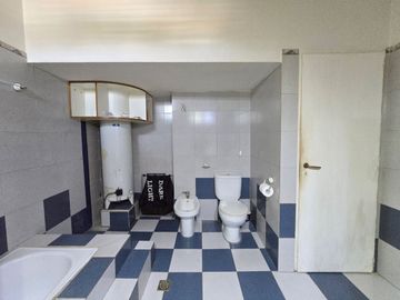 VENTA CASA LOCAL PASO DEL REY 3 AMBIENTES  CREDITO